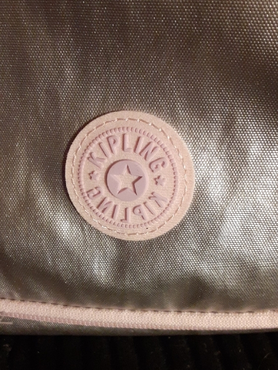 NWT Kipling Kichilu Lunch Bag Silver Metallic with Pale Pink Trim - Picture 2 of 16